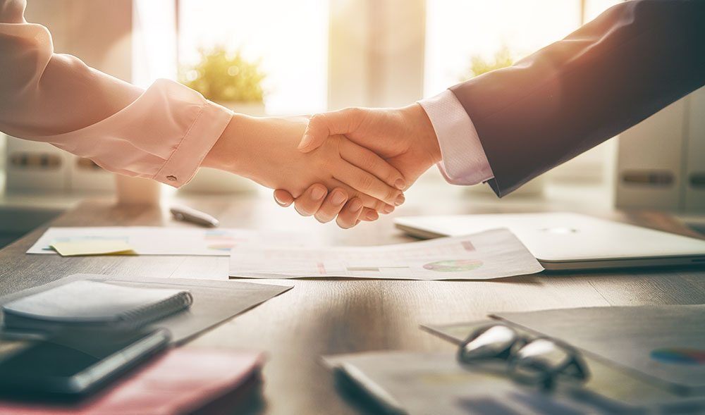 business handshake photo
